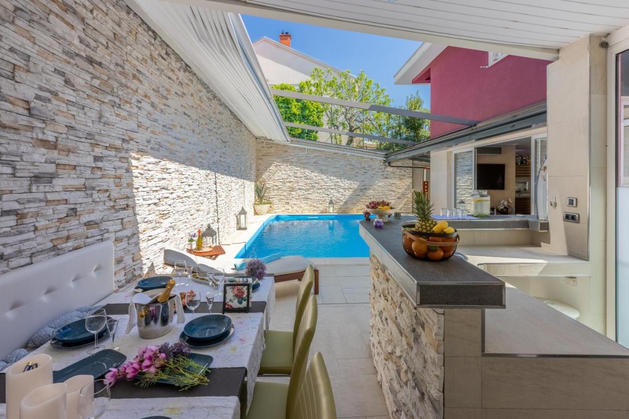 Villa M Драмал Екстериор снимка